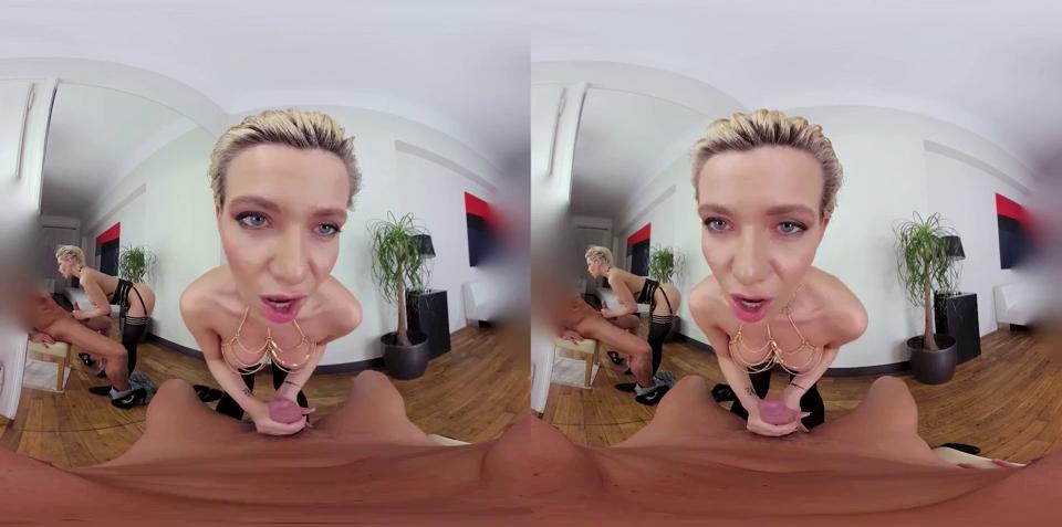 Experience Blonde MILF in VR: Intimate Blowjob, Doggy & Big Tits Action