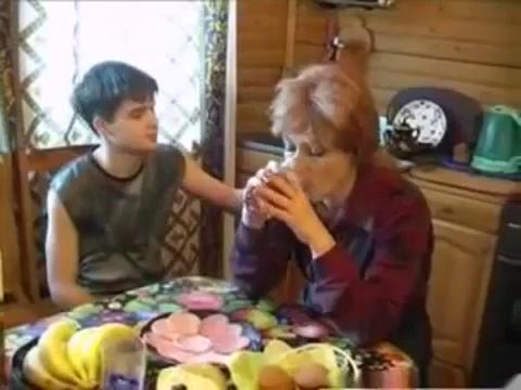 Mature MILF seduces young boy at home with big tits and ass blowjob