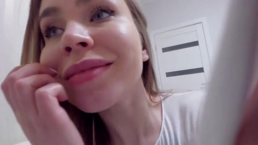 Petite Amateur Milf Reveals Big Tits and Closeup Pussy