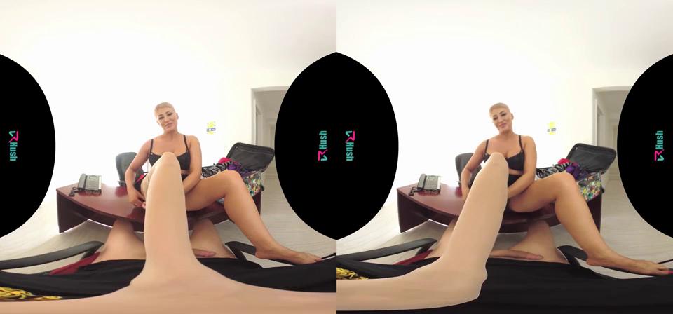 Virtual Reality MILF: Big Tits & Immersive VR Porn Experience